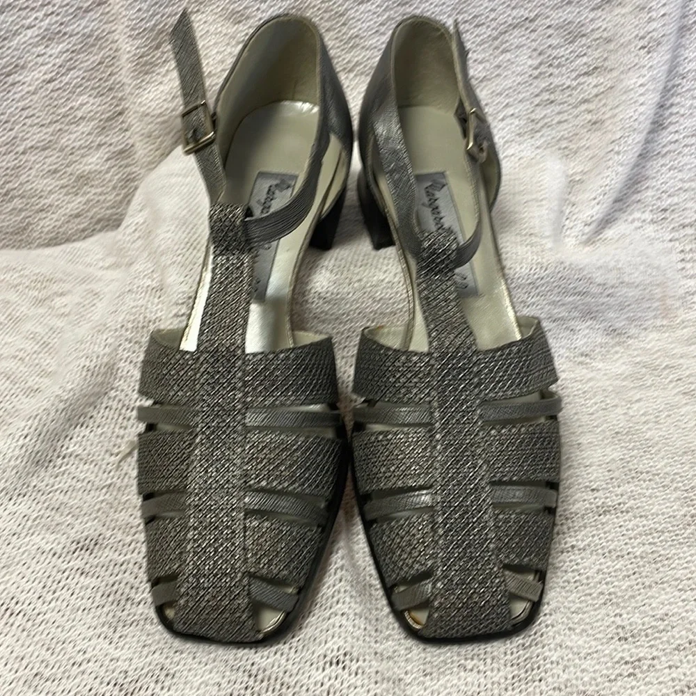 Margaret Jerrold silver, leather, tee strap, Mary Janes, New Size 9.5M - Picture 5 of 8